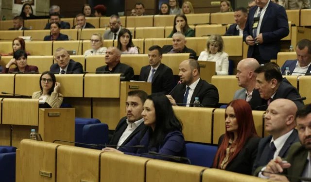 Danas sjednica Doma naroda Parlamenta FBiH, trebalo bi se razgovarati i o kreditu za autoceste