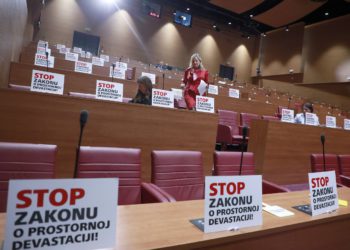 Danas u Saboru glasanje o ‘Bačićevim zakonima’, zastupnici idu na zimske praznike
