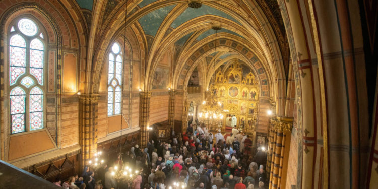 Dio pravoslavaca već je proslavio Božić: Mnogi ne znaju za ovu bitnu razliku