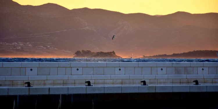 Djelomično sunčan utorak, jugo pa bura, lokalno i olujna