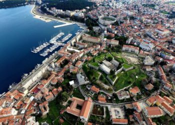 Doček policijskog Sv. Nikole u Puli