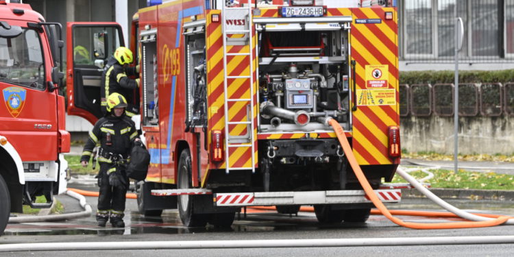 Dramatično jutro u Zagrebu, izbio požar u zgradi na zapadu grada: Sve službe su na terenu