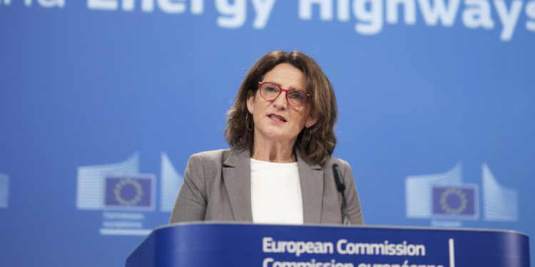 EU bi trebala slušati Trumpa, ali nikada ne pokleknuti pred njegovim zahtjevima – potpredsjednik Europske komisije – RT World News