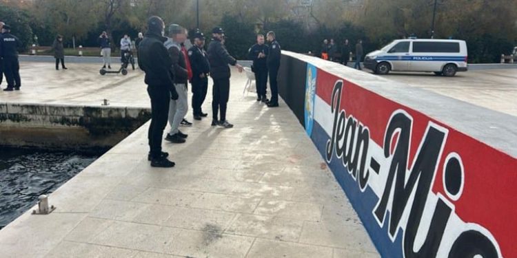 Gradonačelnica Supetra naredila uklanjanje HOS