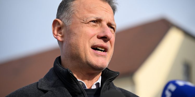 Inspektor Mikulić uzeo 6+6, Jandroković: ‘Pa gospodin ima pravo na to’