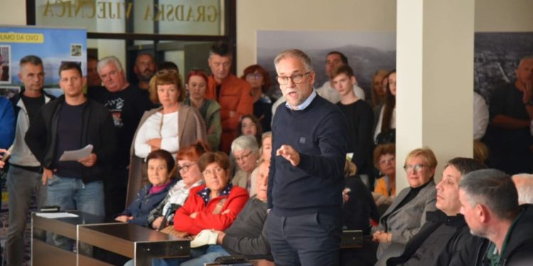 Izgradnja Sunčane elektrane na Kozjaku upitna. Matijaca zatražio uklanjanje projekta iz Prostornog plana