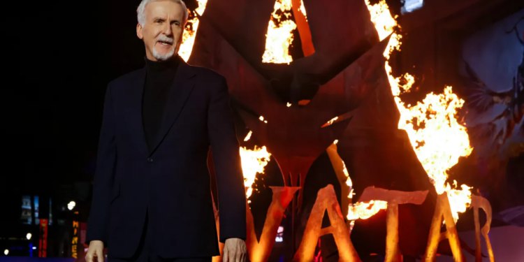 James Cameron volio bi pisati romane o avatarima ako 4 i 5 ne budu napravljeni, ali vjeruje da ‘više ne postoji poslovni model za to. Ljudi ne čitaju’
