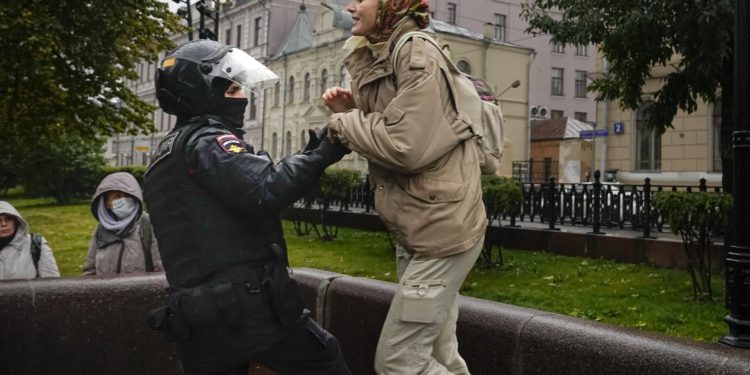 Jedan u nizu: U Moskvi, u eksploziji automobila bombe, ubijen general ruske vojske