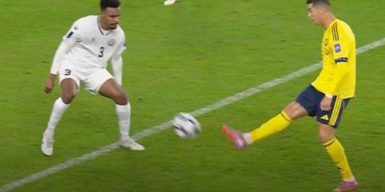 Joao Felix pogađa lobom