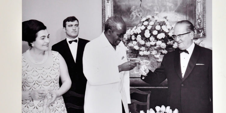 Josip Broz obezglavljen skroz: Pogledajte što su mu naši susjedi napravili