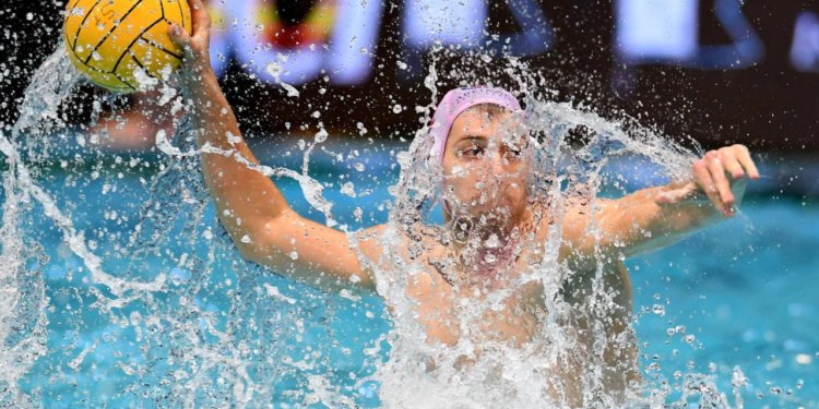 Jugaši pet od pet, Popadić za pet, Žuvela šest. Duisburg nije mogao ništa