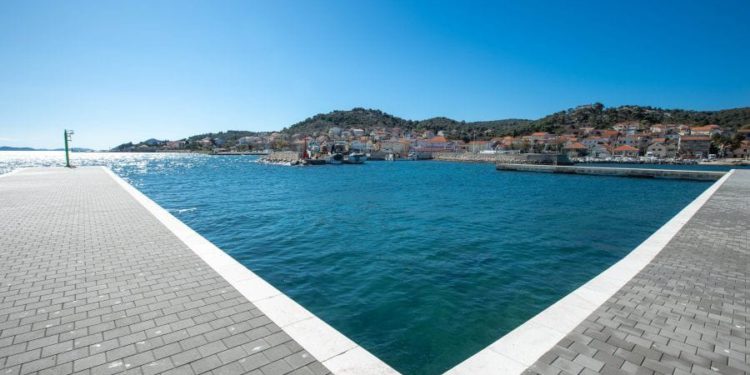 Kapetan Milo Miklaušić: Je li i planski građena obala estetski devastirana? Nedostatak jedinstvenog standarda projektiranja u hrvatskim lukama