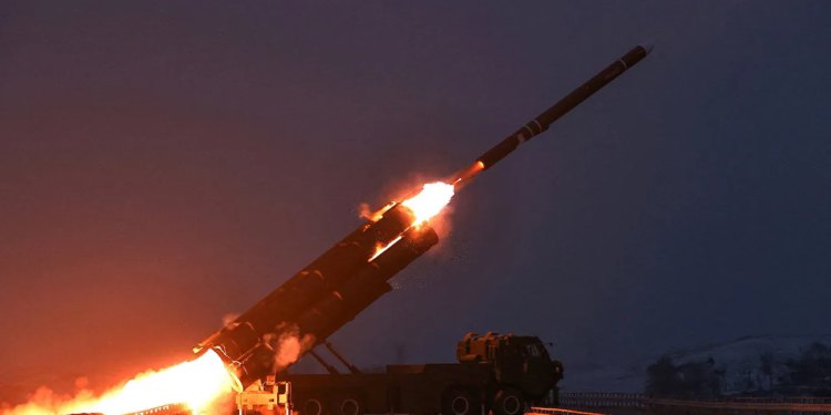 Kim Jong Un obećava neograničeni nuklearni razvoj nakon testiranja krstarećeg projektila