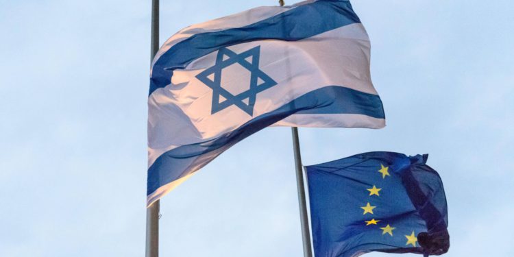 Kontrola povijesti, špijuni oko nas, urušavanje međunarodnog prava: Kuda ide naša civilizacija?