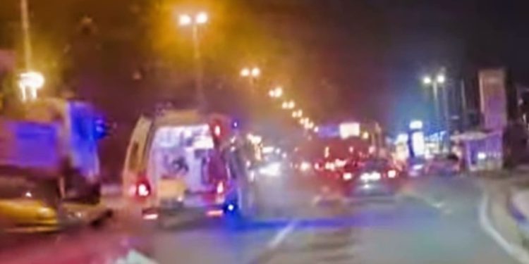 Lančani kod Lovrinca, jedna osoba prevezena u bolnicu