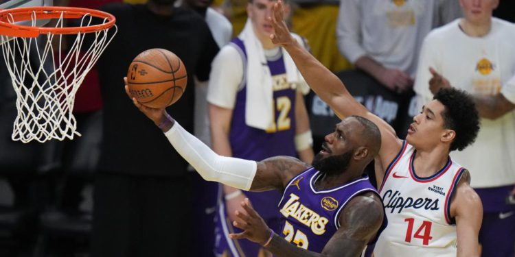 LeBron James i njegov dvoznamenkasti niz u NBA: svijet 2007