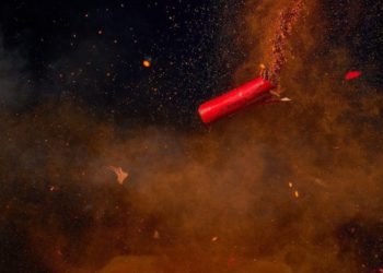 MIR I DOBRO Nakon cjelogodišnjeg toleriranja navijačkog divljanja, splitska policija za prosinac moli suzdržavanje od pirotehnike