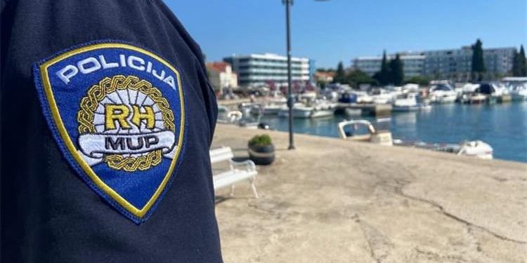 MUP protjerao pet Bosanaca i Hercegovaca koji su na Silbi pretukli mladića i devastirali kuću