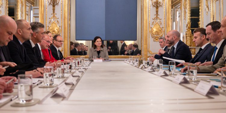 Macron bocnuo Hrvatsku na svečanoj večeri: ‘Vi ste nam omiljeni za to’