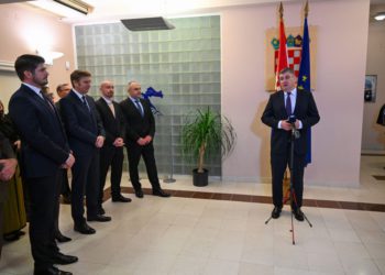 Milanović progovorio Hrvatima u tuđini: ‘Taj film smo gledali, zbog toga je propala Jugoslavija i SSSR’