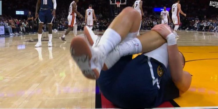 NBA rezultati: Miami pobijedio Denver, Jokić ozlijeđen