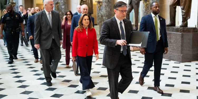 Napetosti republikanske stranke u Zastupničkom domu izbijaju kad se republikanci raziđu oko rasporeda za kraj godine