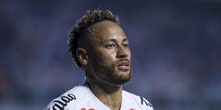 Neymar se u New Yorku “zakamuflirao” nevjerojatnom maskom!