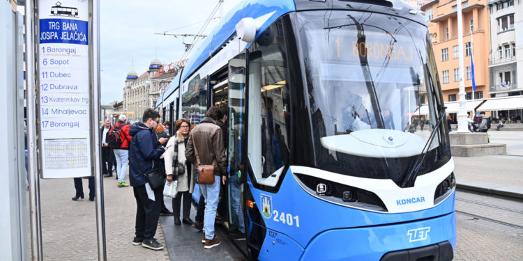 Objavljena snimka što su napravili novom zagrebačkom tramvaju: ‘Tužno, gdje su kamere’