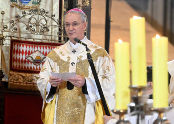 Odjeknula moćna poruka nadbiskupa Kutleše na Božić: ‘Nije mogao zatvoriti živo srce Crkve’