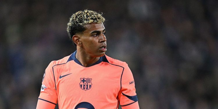 Opscene geste protivnicima: Otac Lamine Yamal udaljen sa stadiona