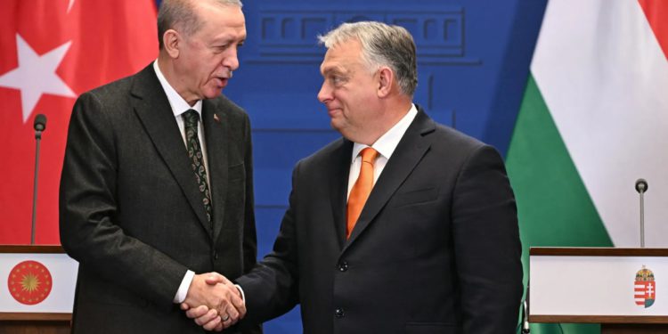Orban kaže da će Erdogan jamčiti protok ruskog plina Mađarskoj