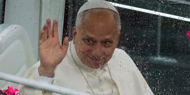 Papa Leo XIV predvodi međuvjerski mirovni sastanak tijekom povijesnog posjeta Libanonu