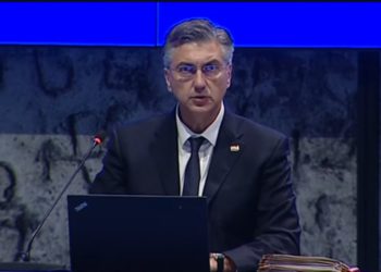 Plenković ima dobre vijesti za sve vjernike: Misa u Zagrebačkoj katedrali već ovog Božića