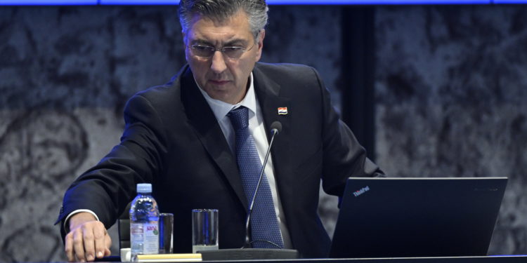 Plenković iza zatvorenih vrata napravio čistku: Šestero ih razriješio dužnosti
