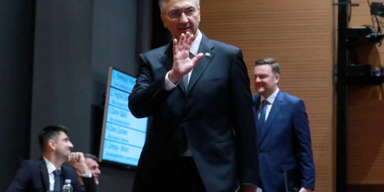 Plenković nije svjestan što bi mu vlastita ekipa iz stranke mogla napraviti: To su priredili i Tuđmanu