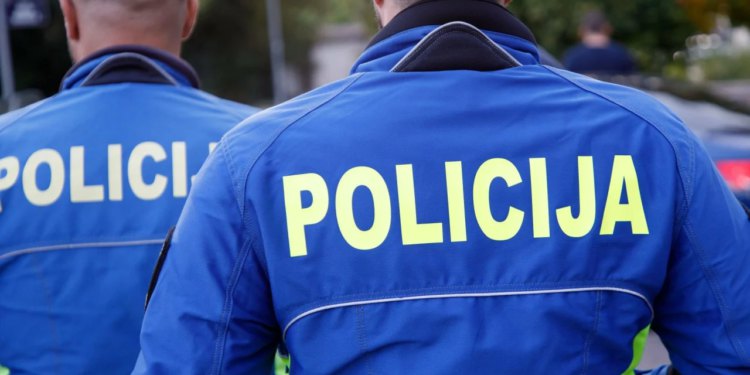 Policija traga za lažnim doktorom koji je prevario 17 starijih osoba za 150.000 eura. Uhvatili su njegovog pomagača