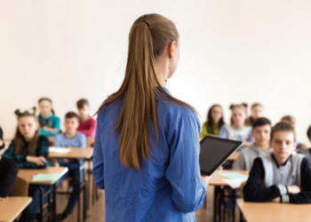 Povećavaju se plaće nastavnicima u RS-u, poznato koliko će iznositi
