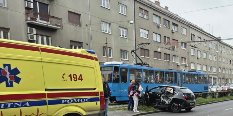 Prizor nesreće u centru Zagreba sledio prolaznike: Stao tramvajski promet