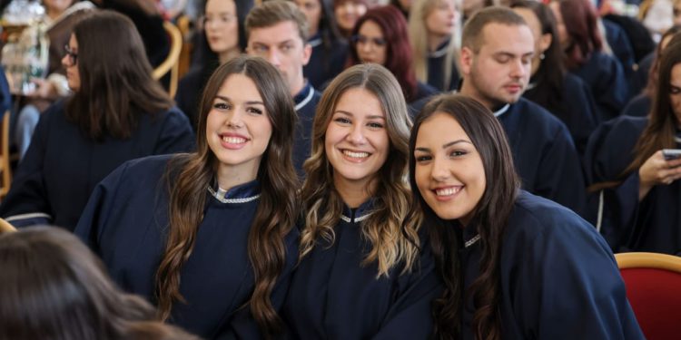 Promocija 147 prvostupnika Sveučilišta u Zadru