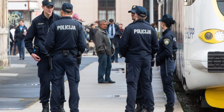 Pronađena 14-godišnjakinja koja je u utorak nestala u Španskom: Poznato je gdje ju je našla policija