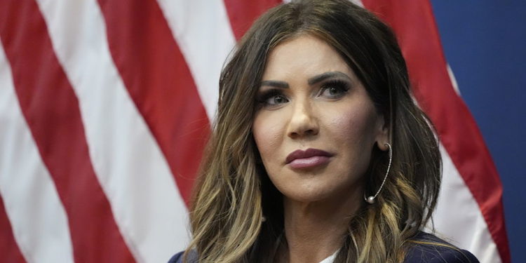 SAD treba zabranu putovanja migrantima ‘ubojicama’ – Domovinska sigurnost — RT World News