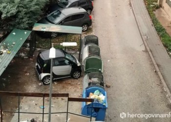 Sedam dana blokade kontejnera na Aveniji, otključani Smart i dalje stoji na istom mjestu