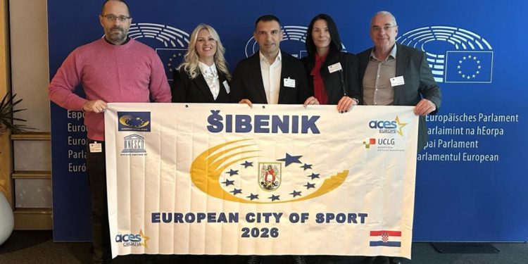 Šibenik u Bruxellesu službeno dobio nagradu Europski grad sporta za 2026. godinu