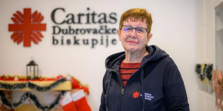 Šima Zdraulić, oslonac je dubrovačkog Caritasa: ‘Nakon 40 godina rada u bolnici, osjetila sam potrebu i dalje pomagati drugima’