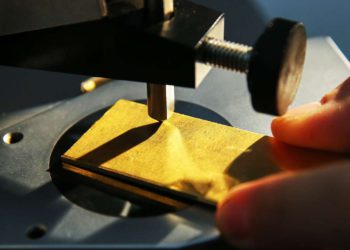 Skupina BRICS radi ‘Jedinicu’: Valutu utemeljenu na zlatu za izbacivanje dolara