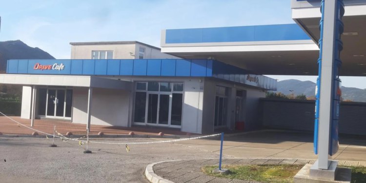 Slobodna Dalmacija – Američke sankcije ‘pomele’ i hercegovačke benzinske postaje! Gdje će sad turisti i ekipa iz Zagore po jeftino gorivo?