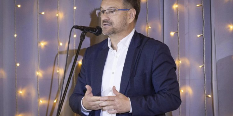 Slobodna Dalmacija – Grad Solin dijeli božićnice za umirovljenike; evo tko će sve dobiti