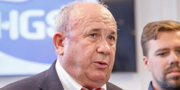 Slobodna Dalmacija – Kerumov ‘stranački vojnik’ htio preuzeti krivnju za prometnu nesreću zbog koje je šef HGS-a završio iza rešetaka!