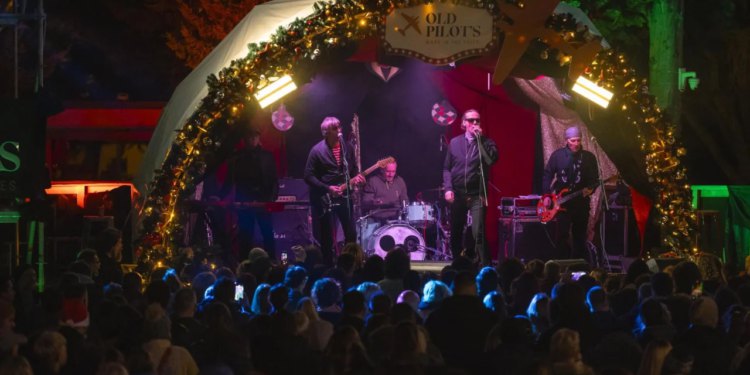 Slobodna Dalmacija – Otkazan Advent na splitskom Zvončacu! Još do jučer prodavale se ulaznice za koncerte: ‘Ne možemo to sebi priuštiti…’