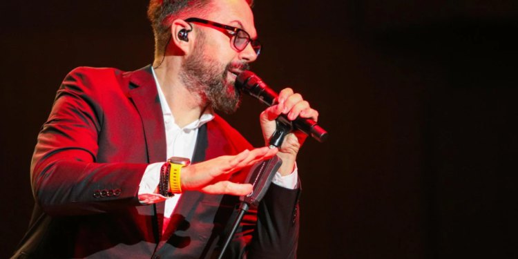 Slobodna Dalmacija – Ovo je jedan od najveselijih kantuna Dalmacije; večeras Grašo, sutra Lile… A u nedjelju naša najtraženija zvijezda